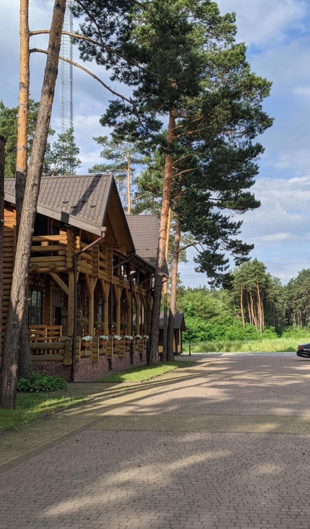 Carivka Hotel Экстерьер фото
